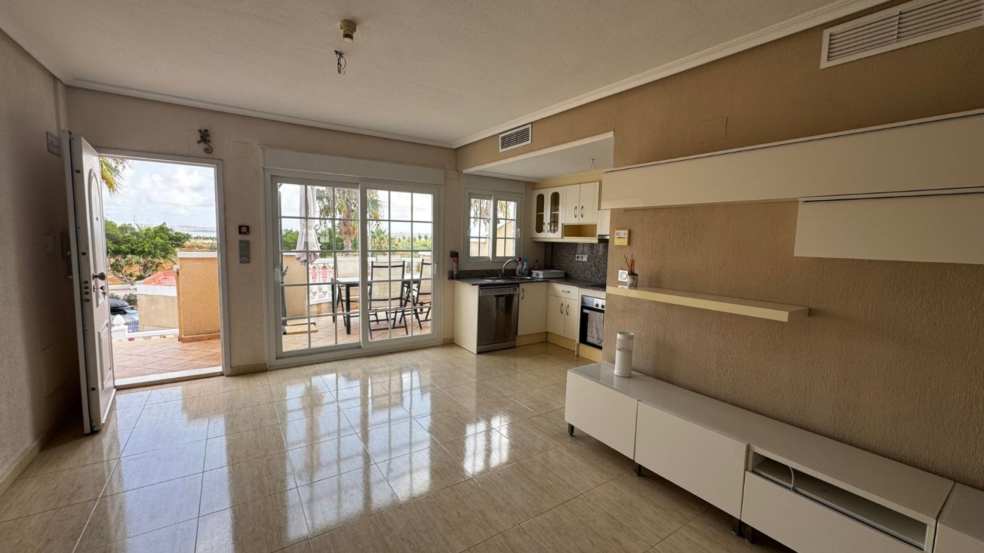 Resale - Townhouse -
Guardamar del Segura - El Raso