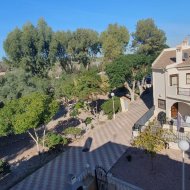 Resale - Townhouse -
Guardamar del Segura - Urbanizaciones