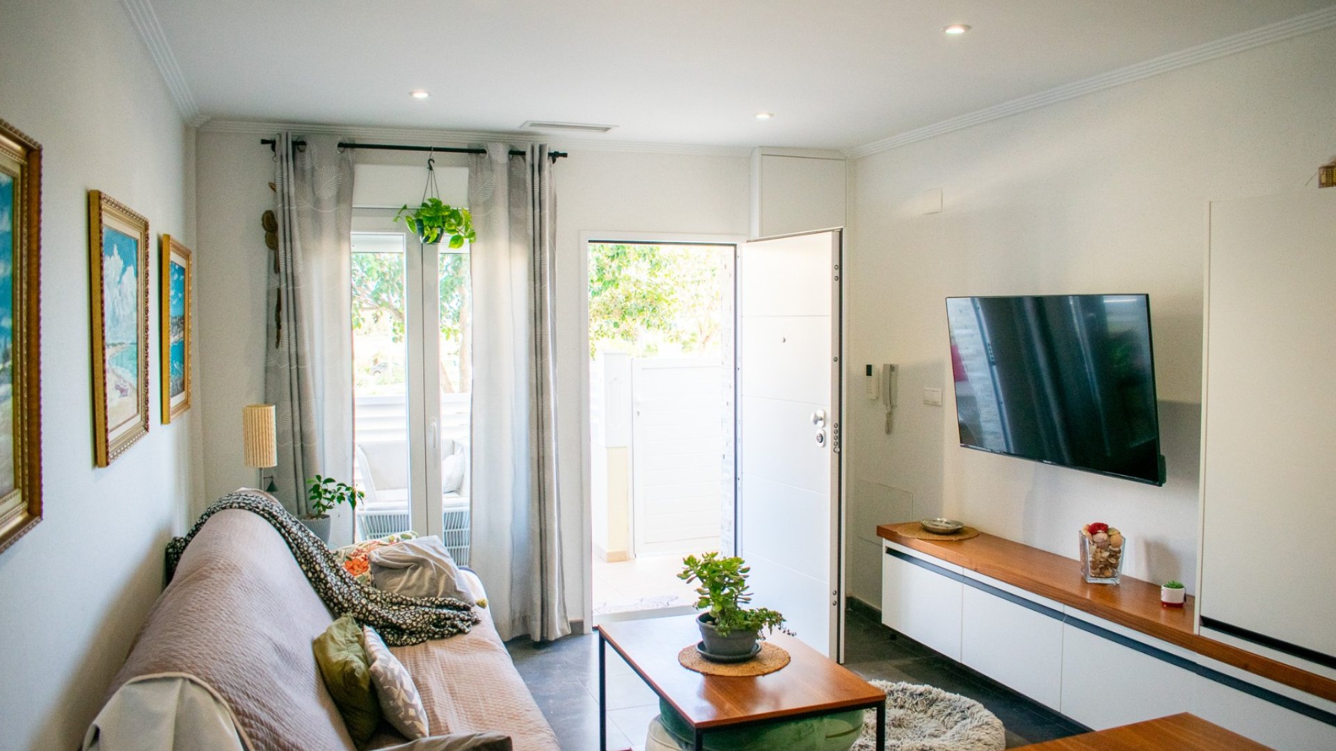 Resale - Townhouse -
Guardamar del Segura - Urbanizaciones