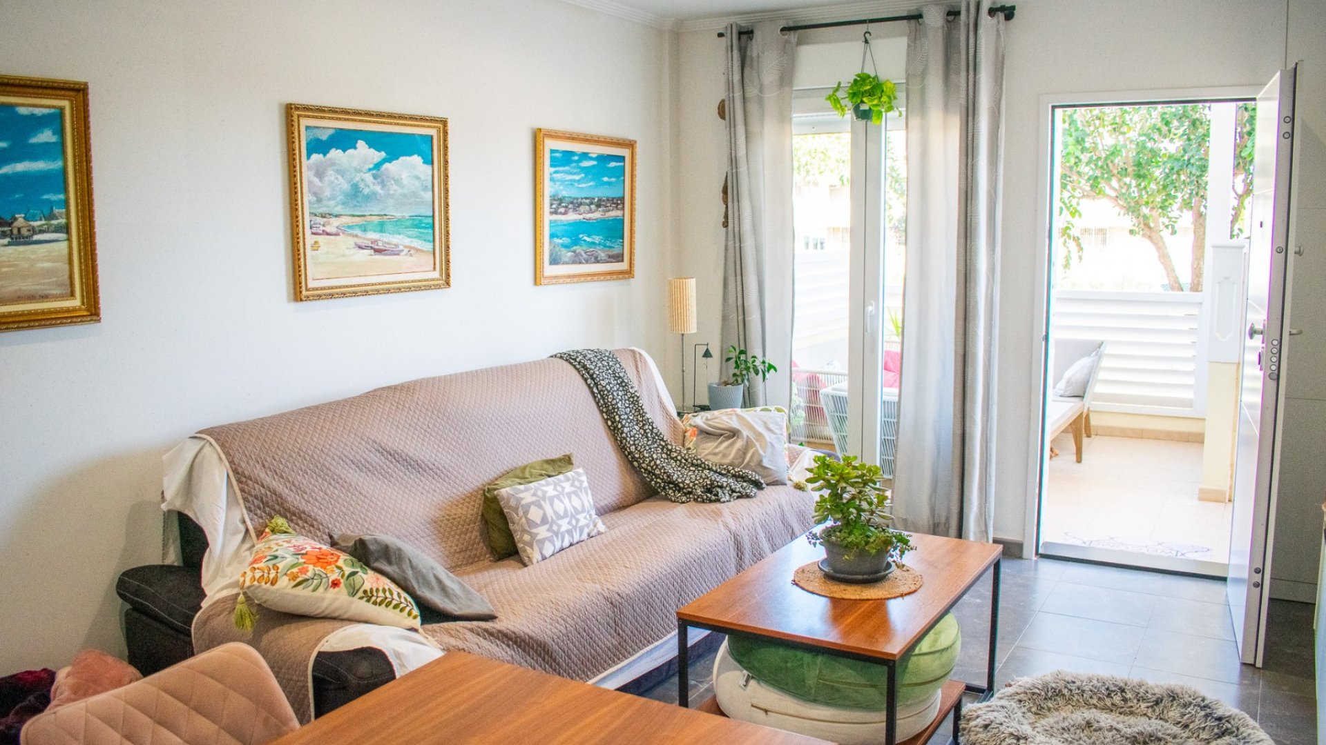 Resale - Townhouse -
Guardamar del Segura - Urbanizaciones