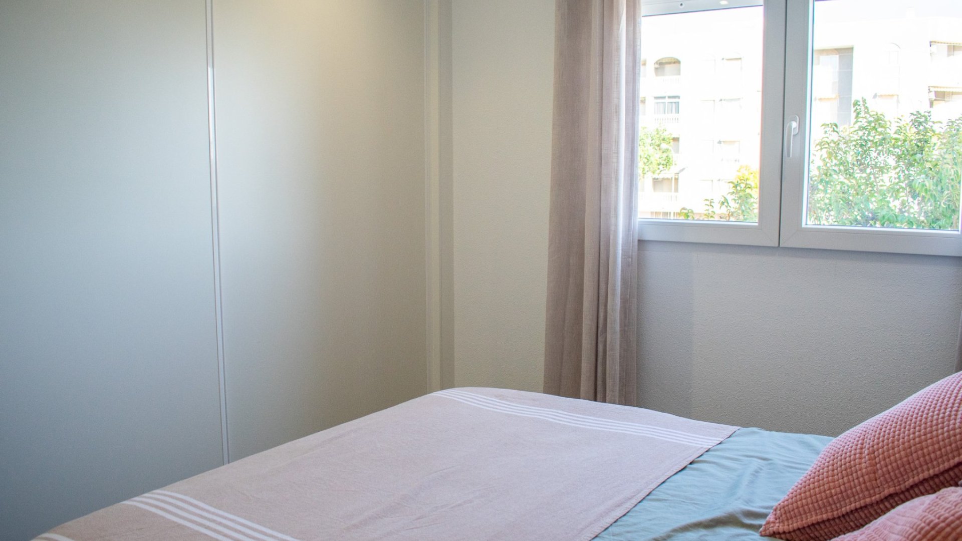 Resale - Townhouse -
Guardamar del Segura - Urbanizaciones