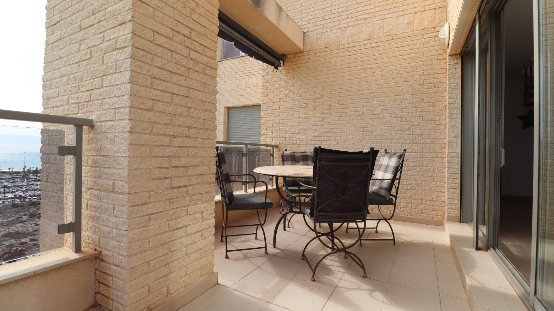 Resale - Townhouse -
Guardamar del Segura