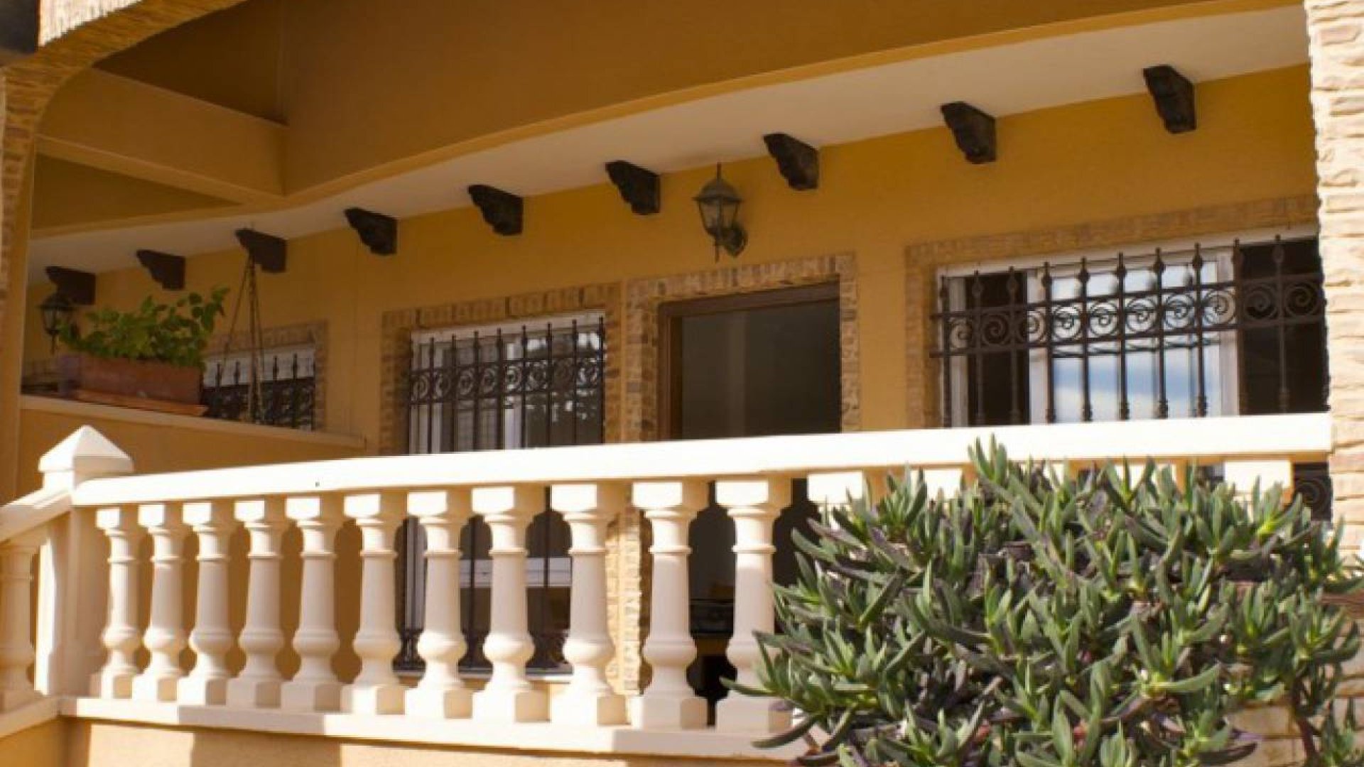 Resale - Townhouse -
Guardamar del Segura