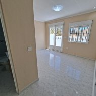 Resale - Townhouse -
La Marina - La Marina - Urbanization