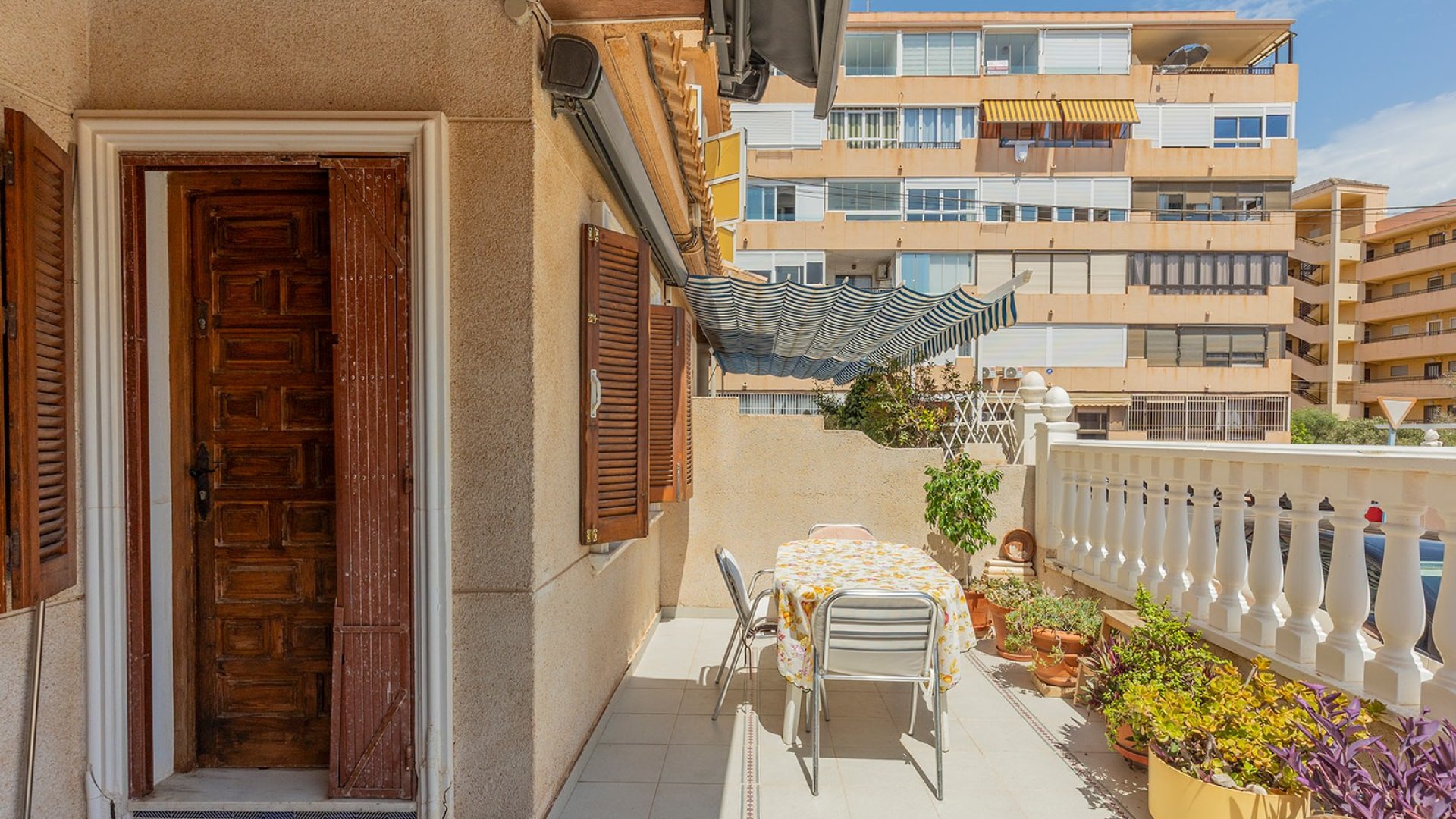Resale - Townhouse -
La Mata - Playa