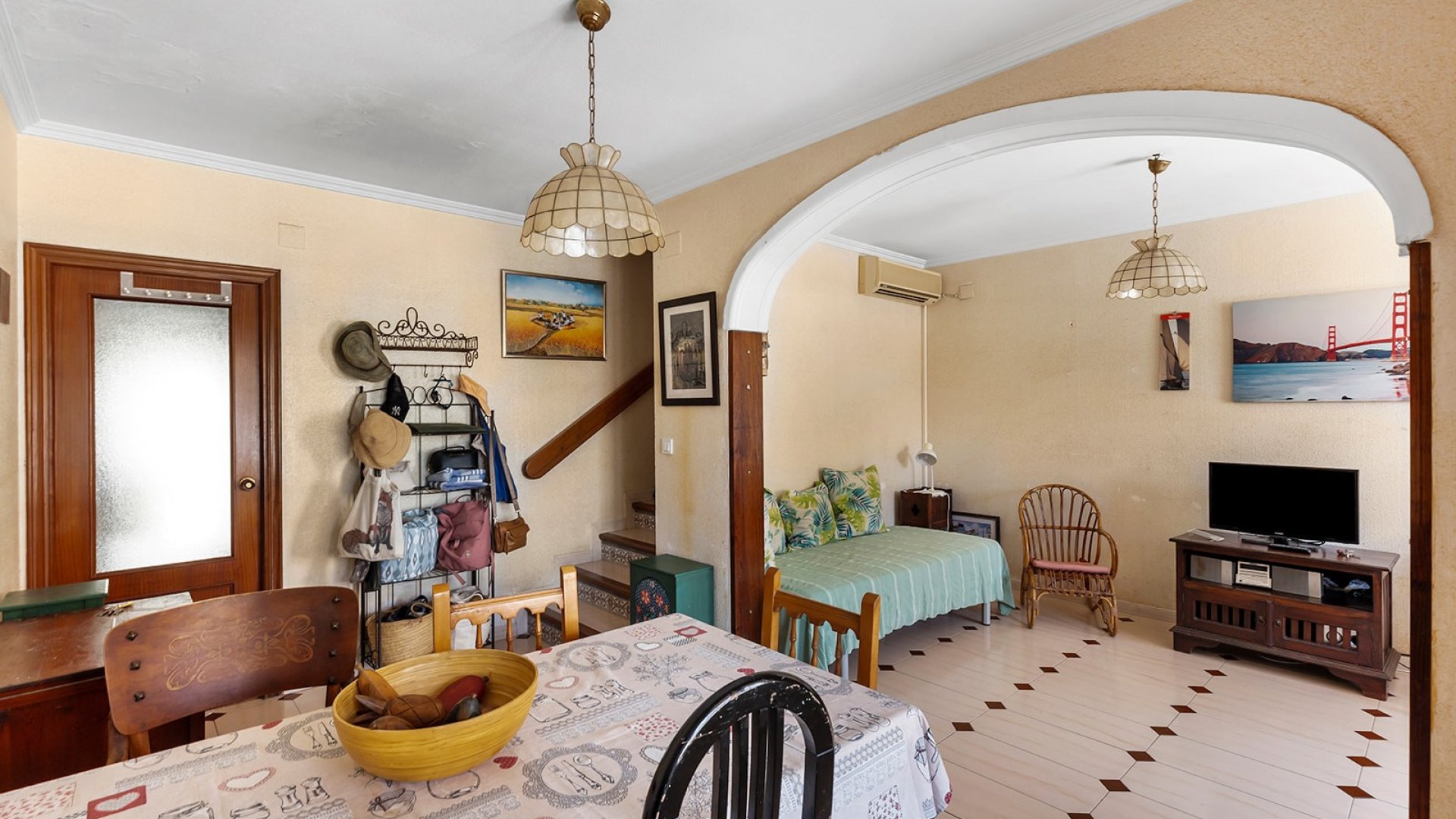 Resale - Townhouse -
La Mata - Playa