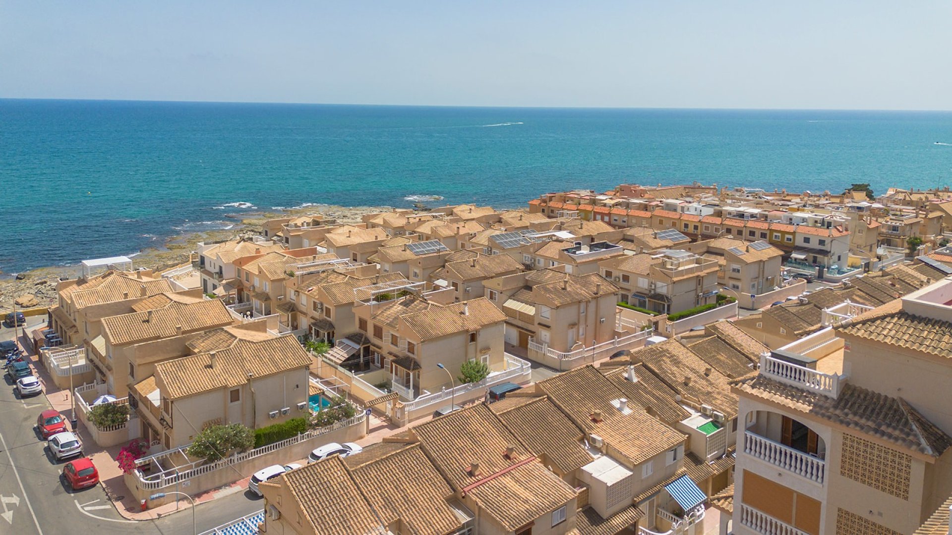 Resale - Townhouse -
La Mata - Playa