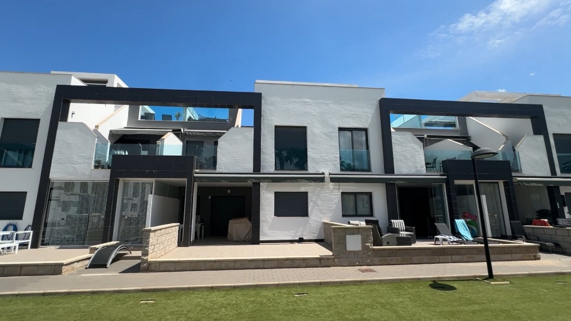 Resale - Townhouse -
La Zenia