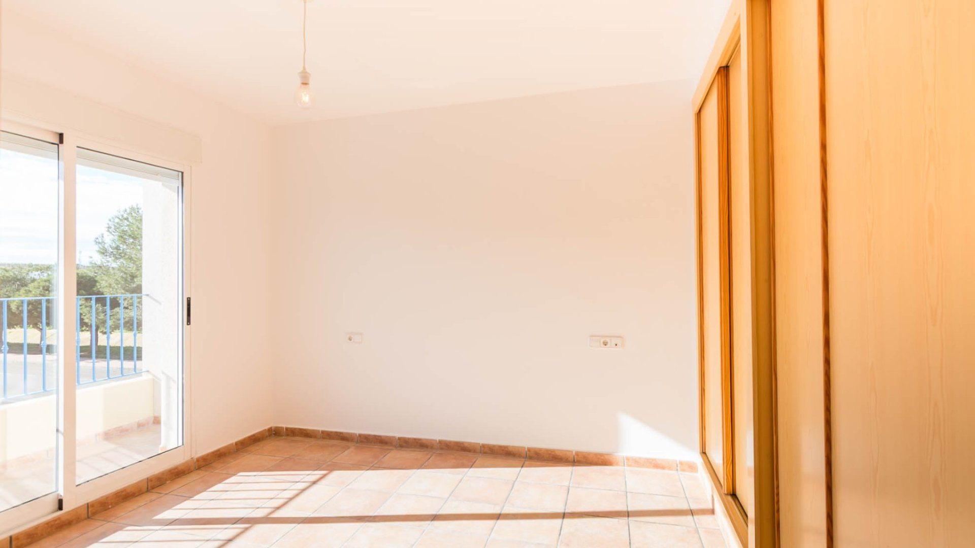 Resale - Townhouse -
Los Alcazares