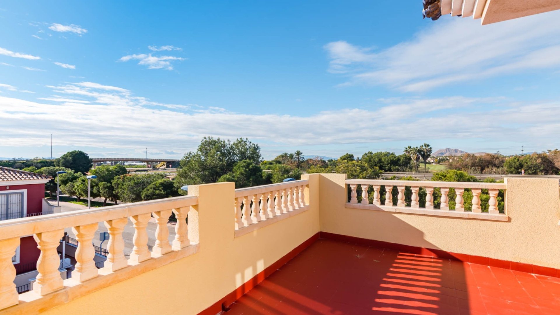 Resale - Townhouse -
Los Alcazares