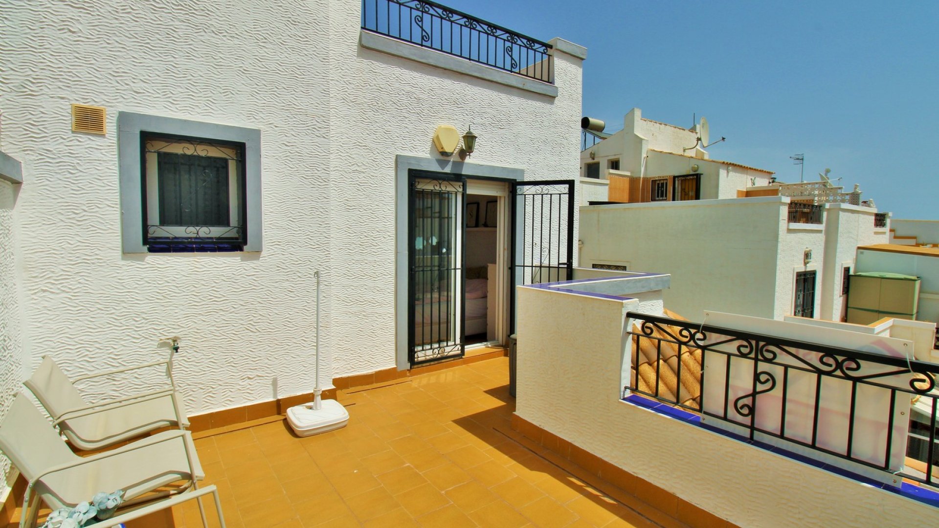 Resale - Townhouse -
Los Altos - Dream Hills - Los Altos