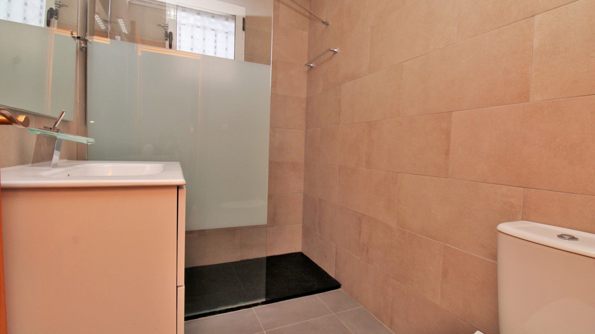 Resale - Townhouse -
Los Altos - Dream Hills - Los Altos