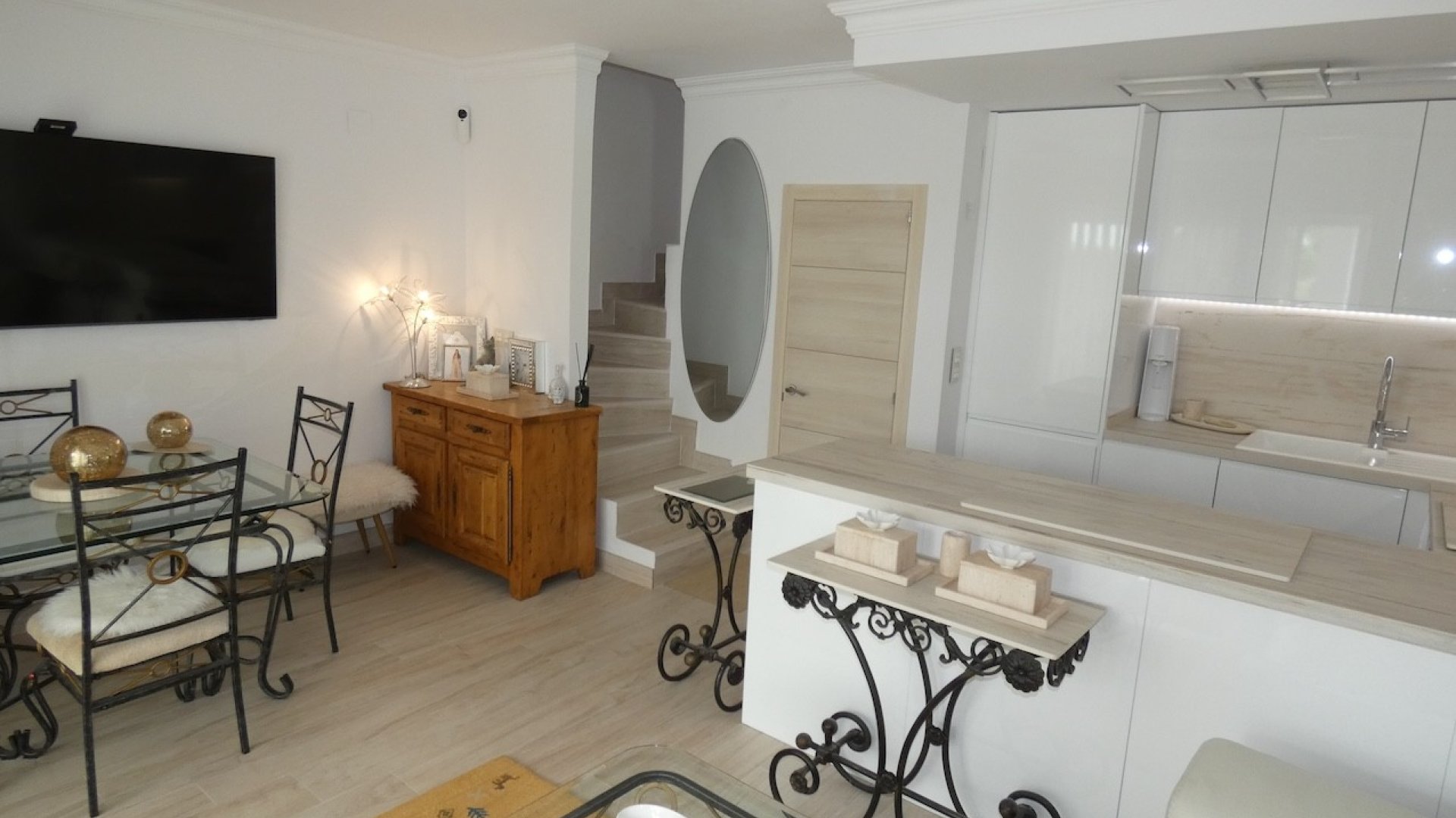 Resale - Townhouse -
Los Balcones - Lago Jardin