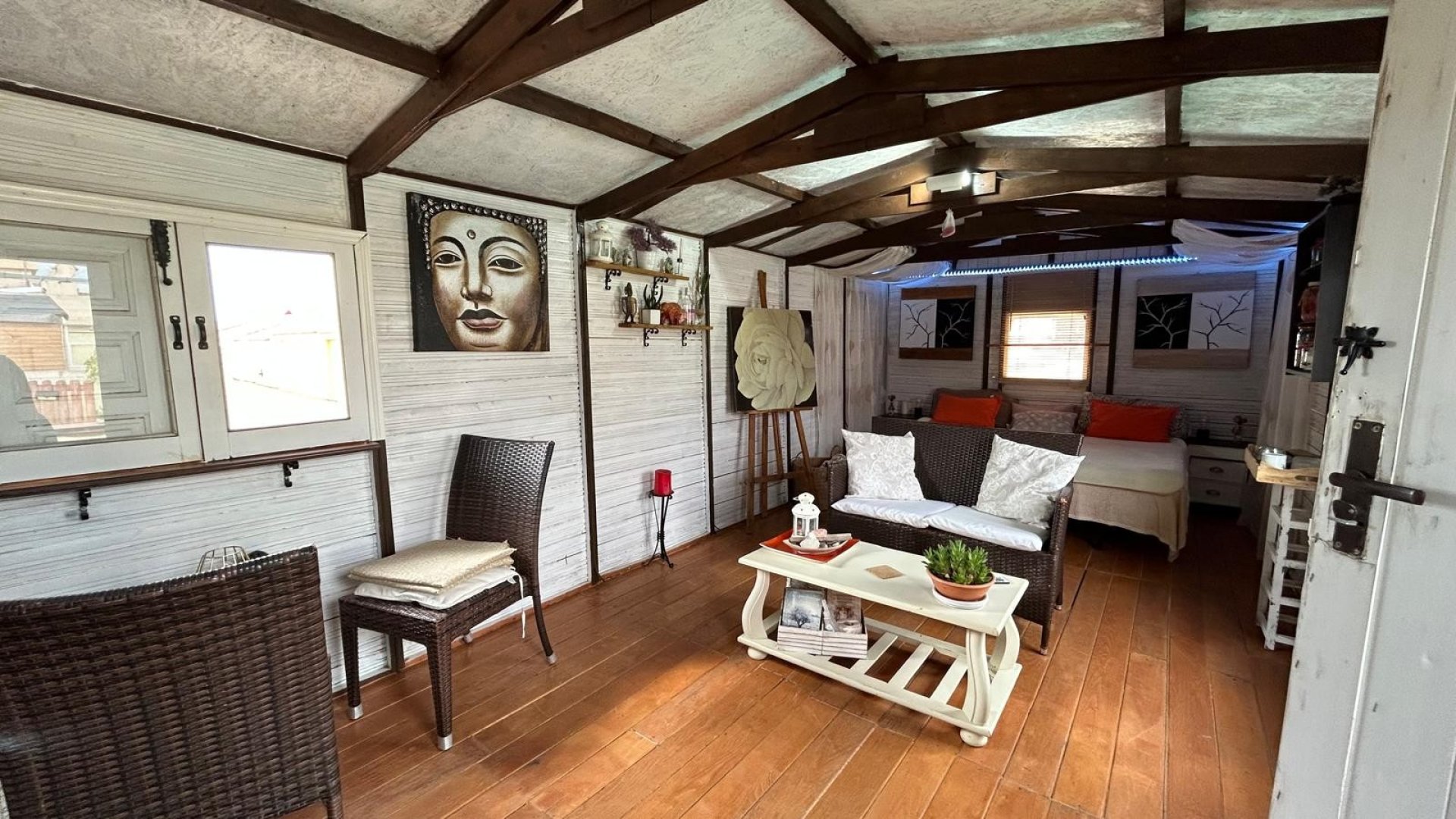 Resale - Townhouse -
Los Montesinos