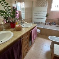 Resale - Townhouse -
Los Montesinos