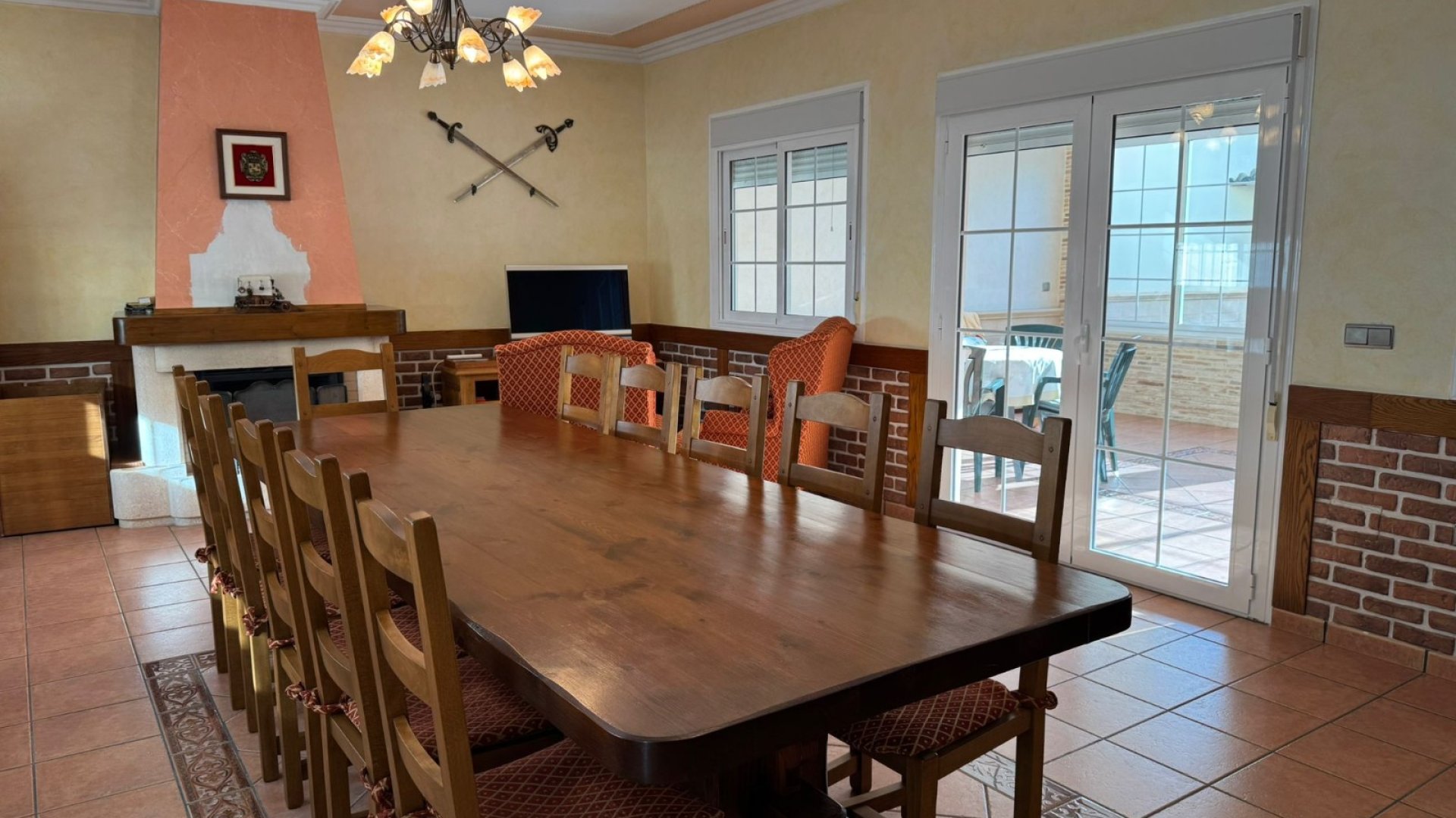 Resale - Townhouse -
Los Montesinos