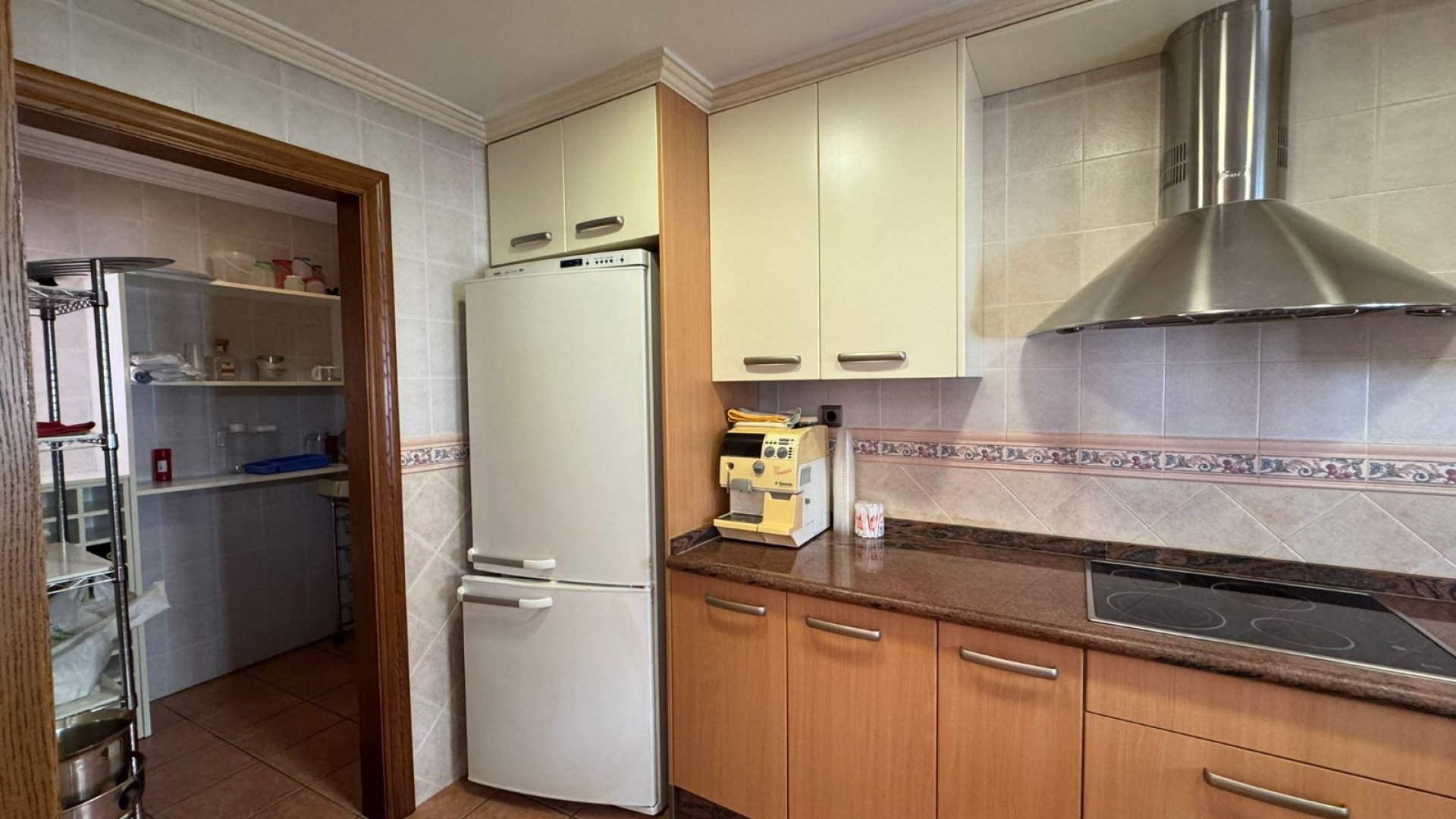 Resale - Townhouse -
Los Montesinos