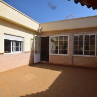 Resale - Townhouse -
Los Montesinos
