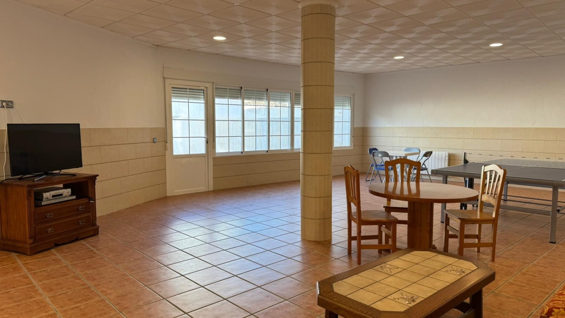 Resale - Townhouse -
Los Montesinos