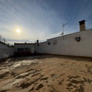 Resale - Townhouse -
Los Montesinos