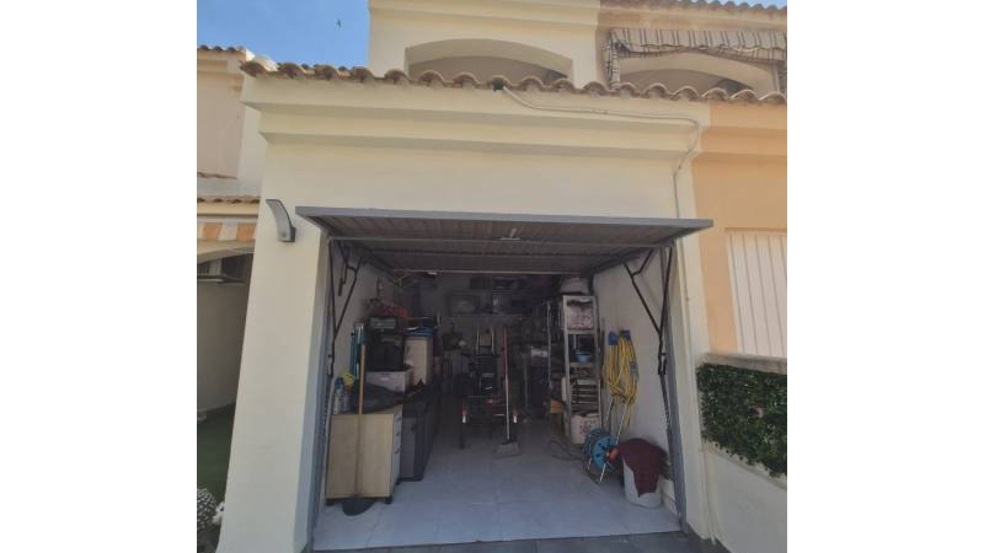 Resale - Townhouse -
Los Urrutias - Center