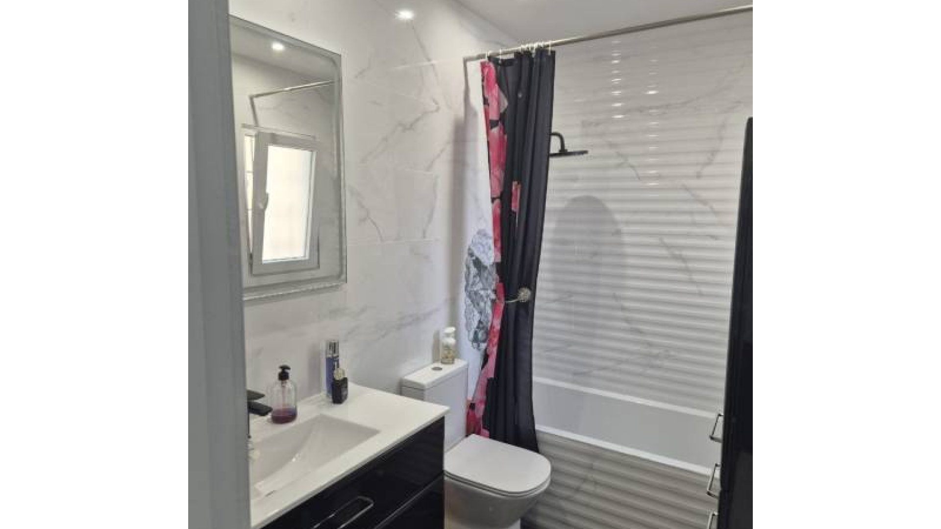 Resale - Townhouse -
Los Urrutias - Center