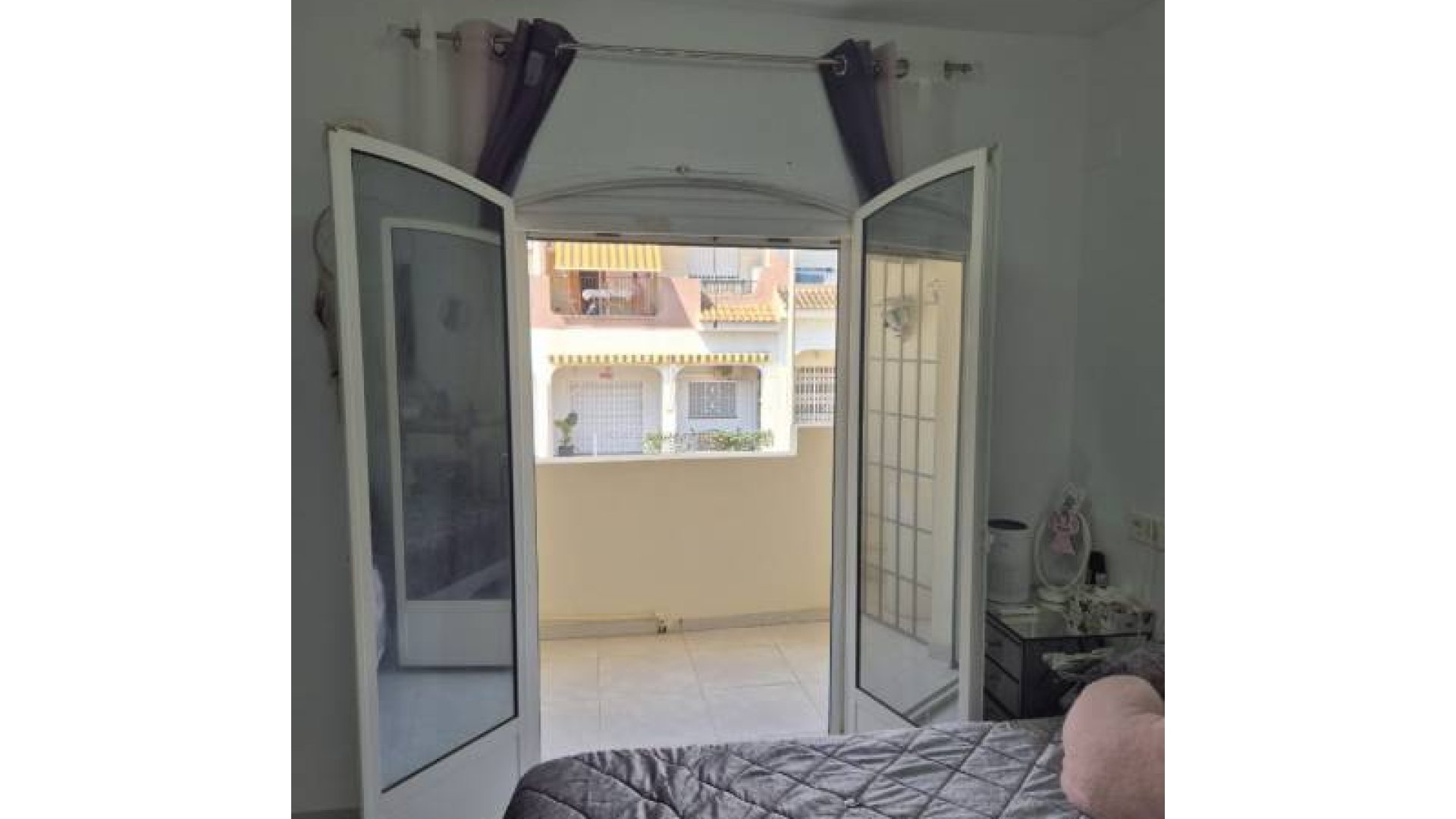 Resale - Townhouse -
Los Urrutias - Center