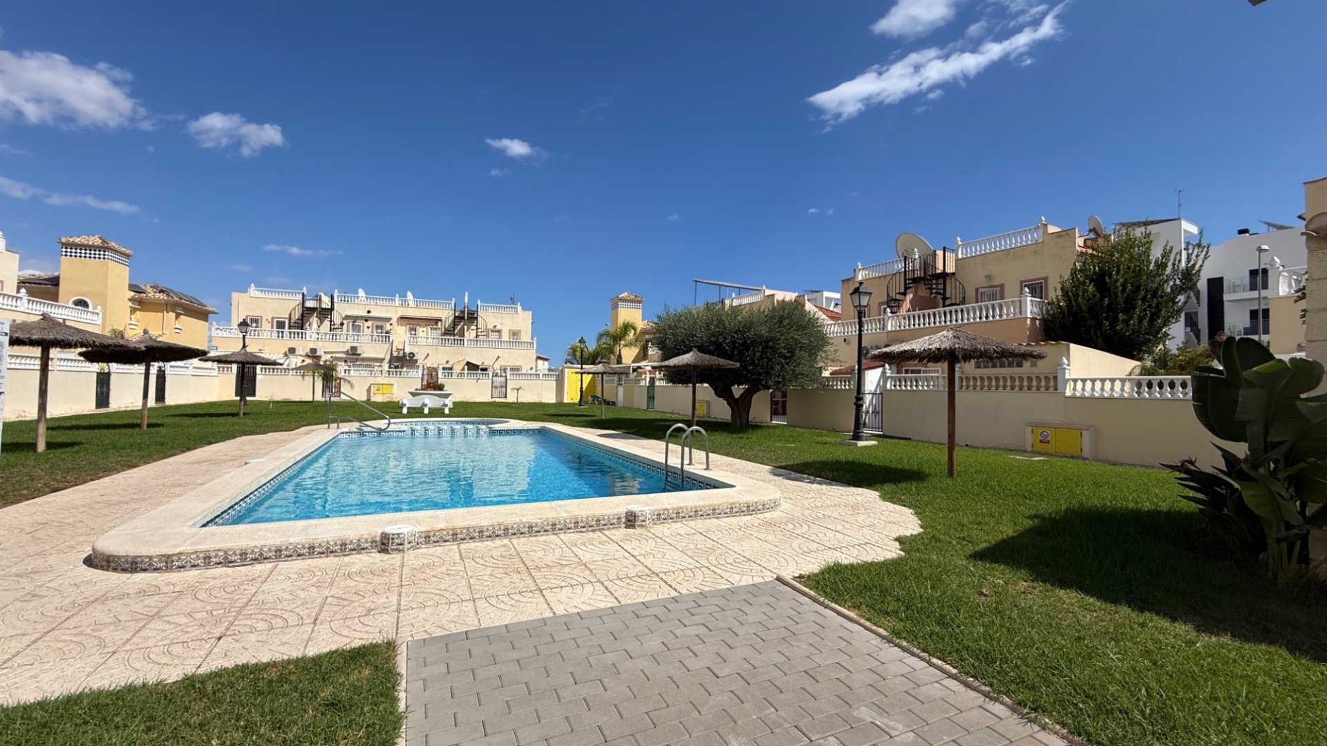 Resale - Townhouse -
Orihuela Costa - Cabo Roig