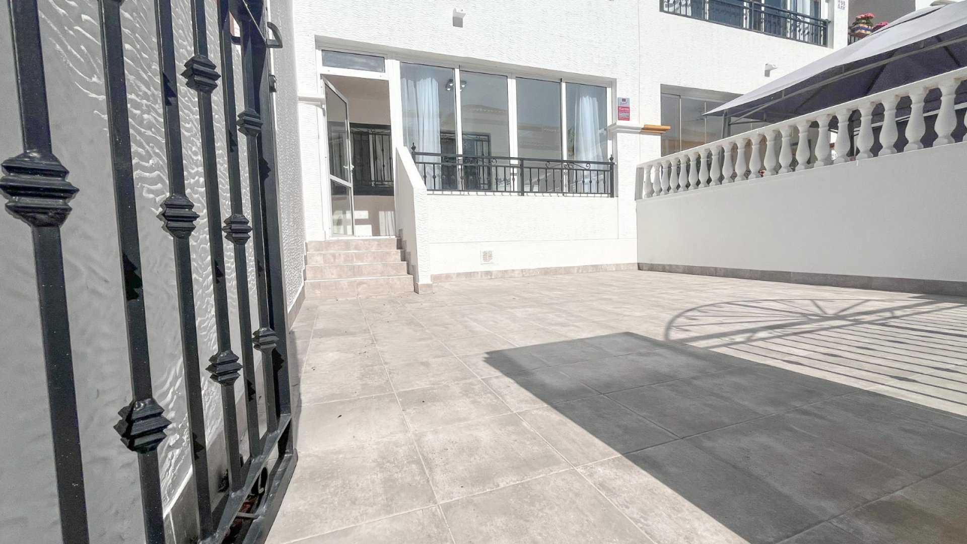 Resale - Townhouse -
Orihuela Costa - Entre Naranjos