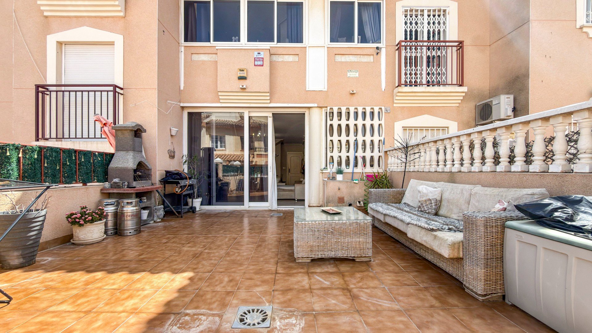 Resale - Townhouse -
Orihuela Costa - La Florida