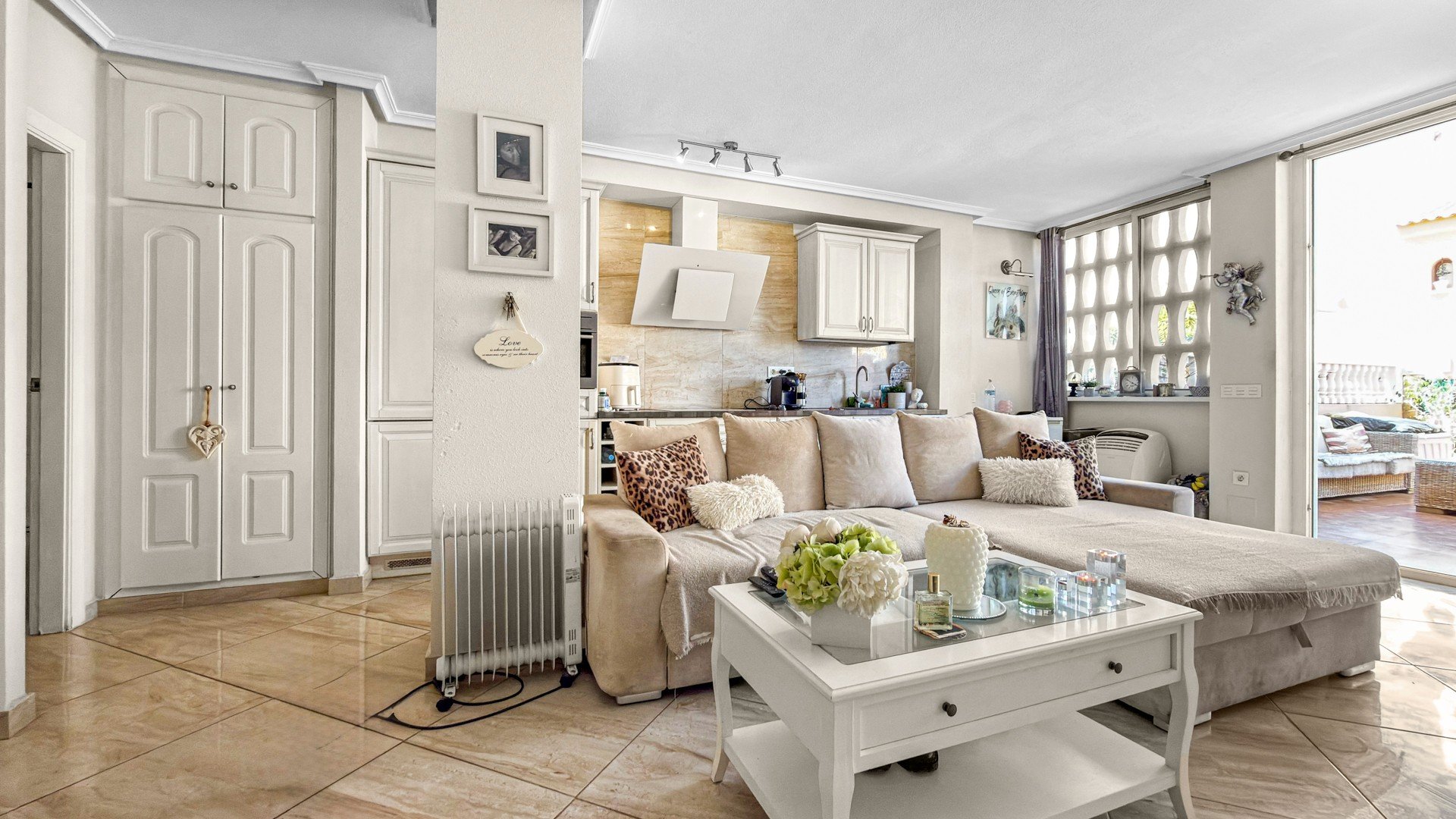 Resale - Townhouse -
Orihuela Costa - La Florida