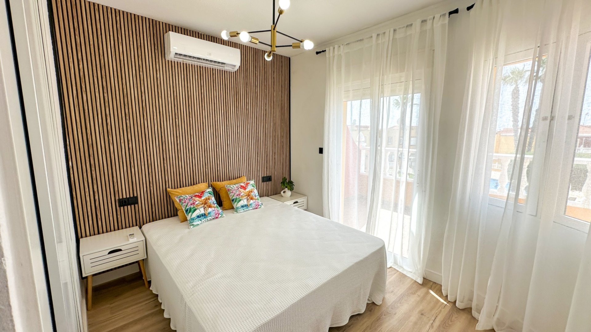 Resale - Townhouse -
Orihuela Costa - La Regia