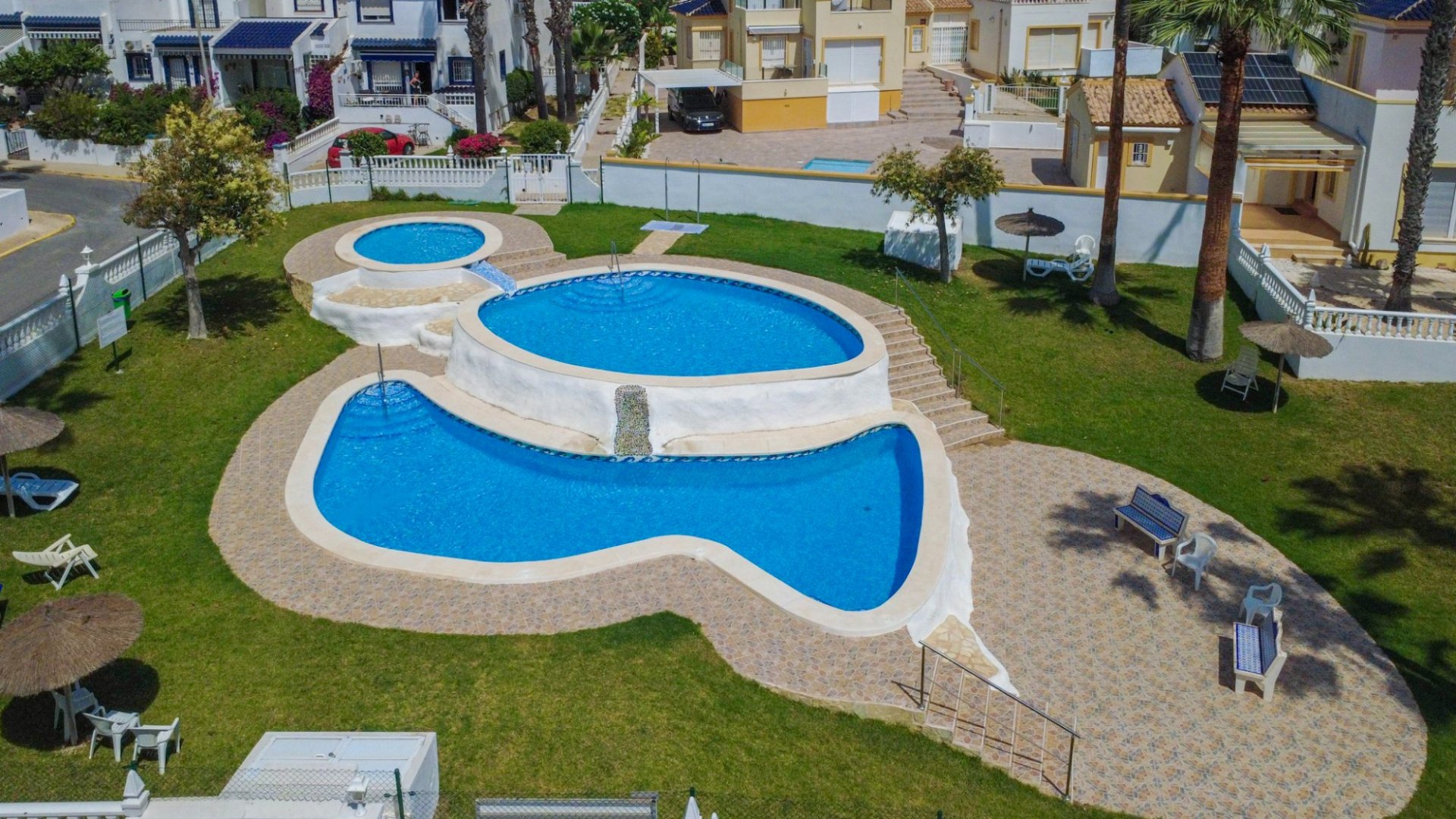 Resale - Townhouse -
Orihuela Costa - La Rioja