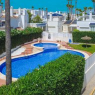 Resale - Townhouse -
Orihuela Costa - La Rioja