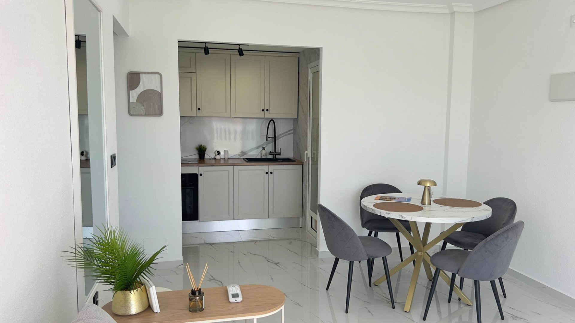 Resale - Townhouse -
Orihuela Costa - La Zenia