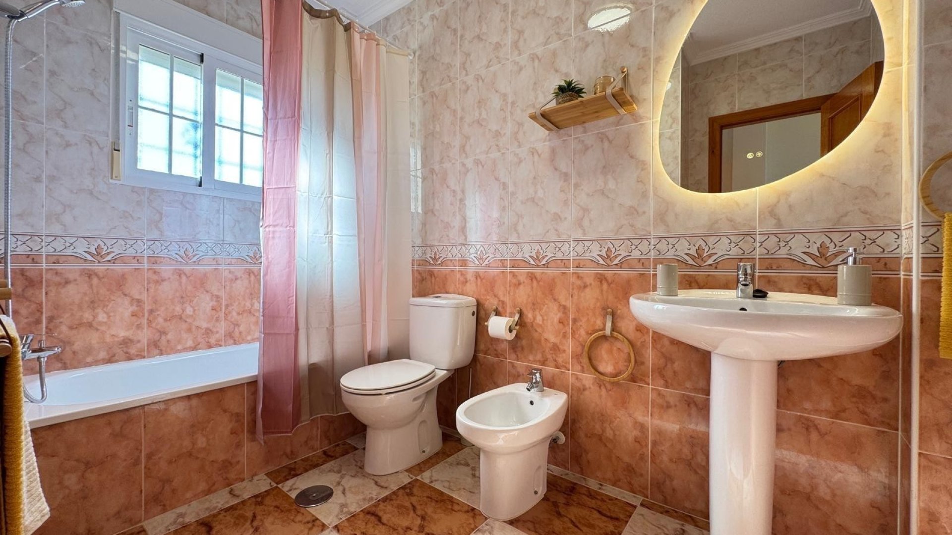 Resale - Townhouse -
Orihuela Costa - Lomas De Cabo Roig