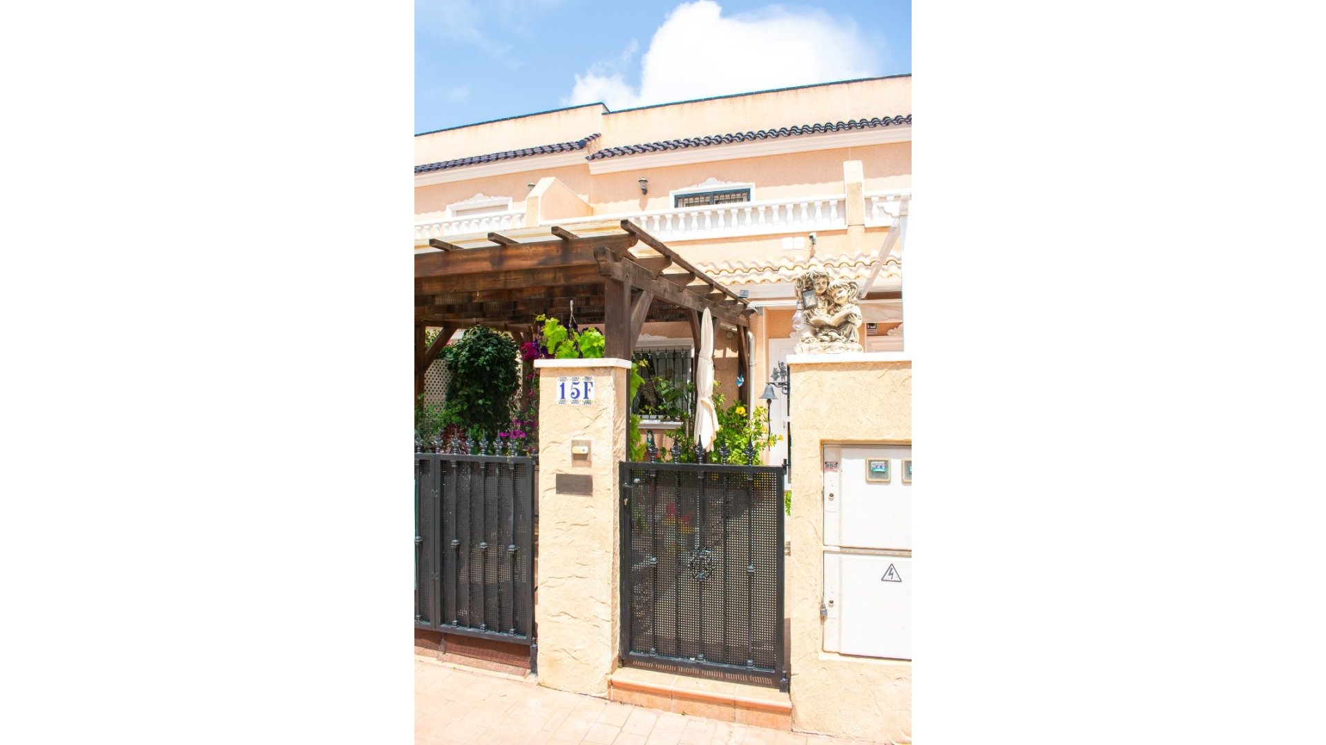 Resale - Townhouse -
Orihuela Costa - Los Dolses