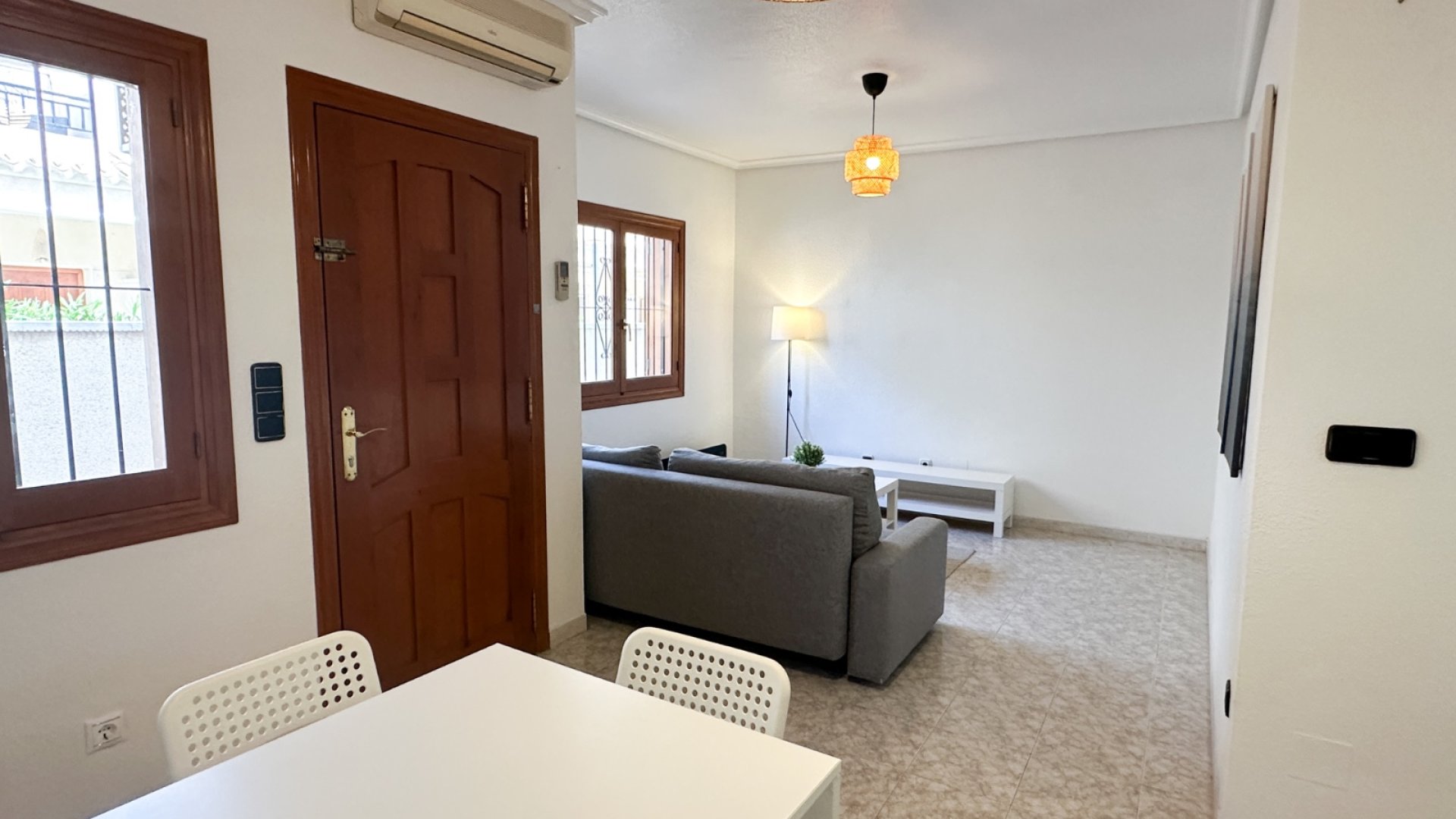 Resale - Townhouse -
Orihuela Costa - Playa Flamenca