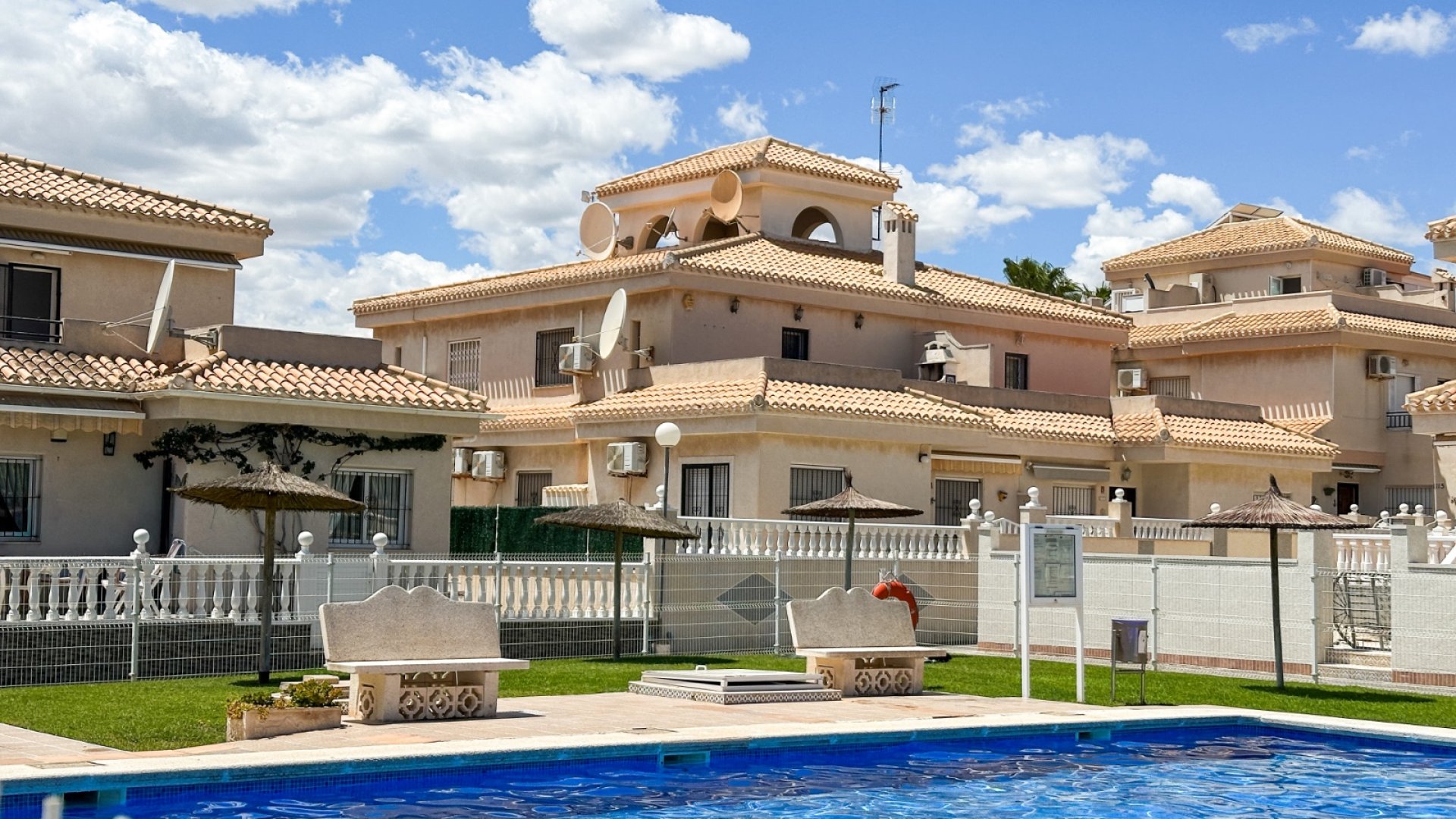 Resale - Townhouse -
Orihuela Costa - Playa Flamenca
