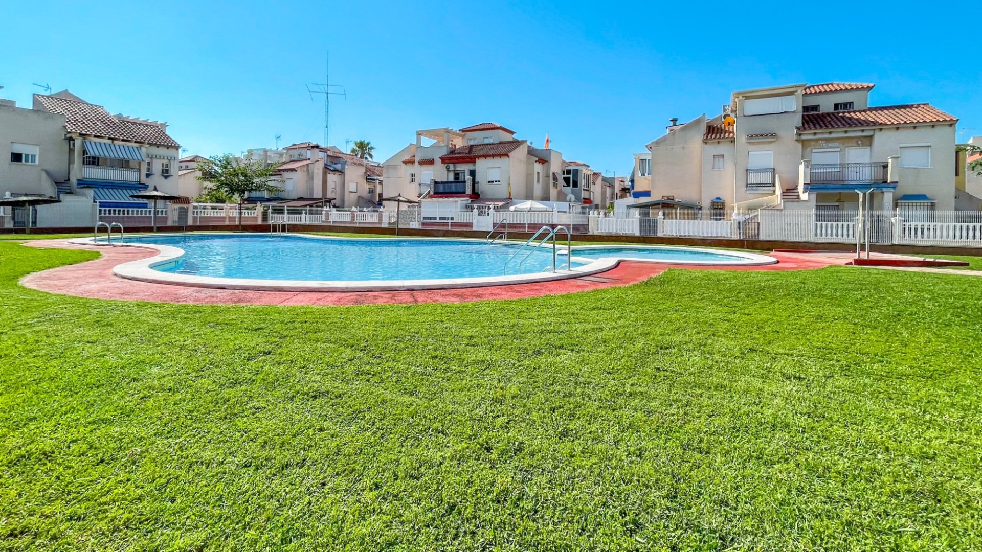Resale - Townhouse -
Orihuela Costa - Playa Flamenca