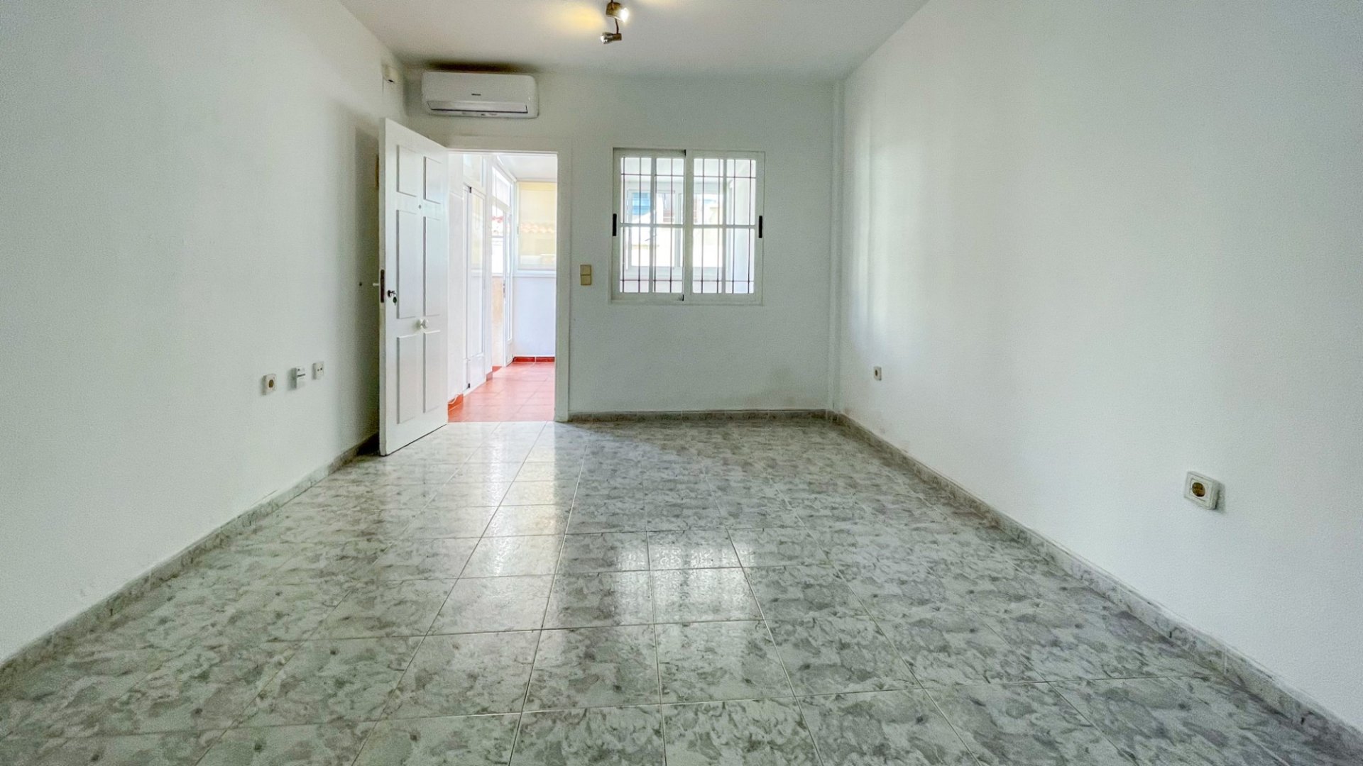 Resale - Townhouse -
Orihuela Costa - Playa Flamenca