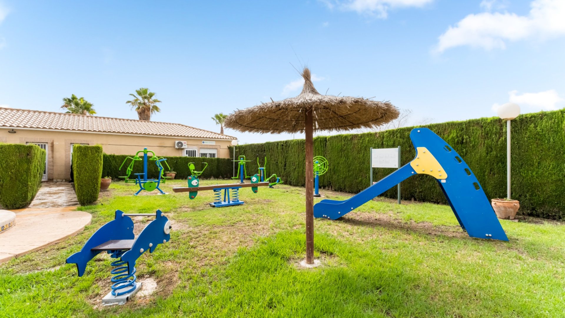 Resale - Townhouse -
Orihuela Costa - Villamartín