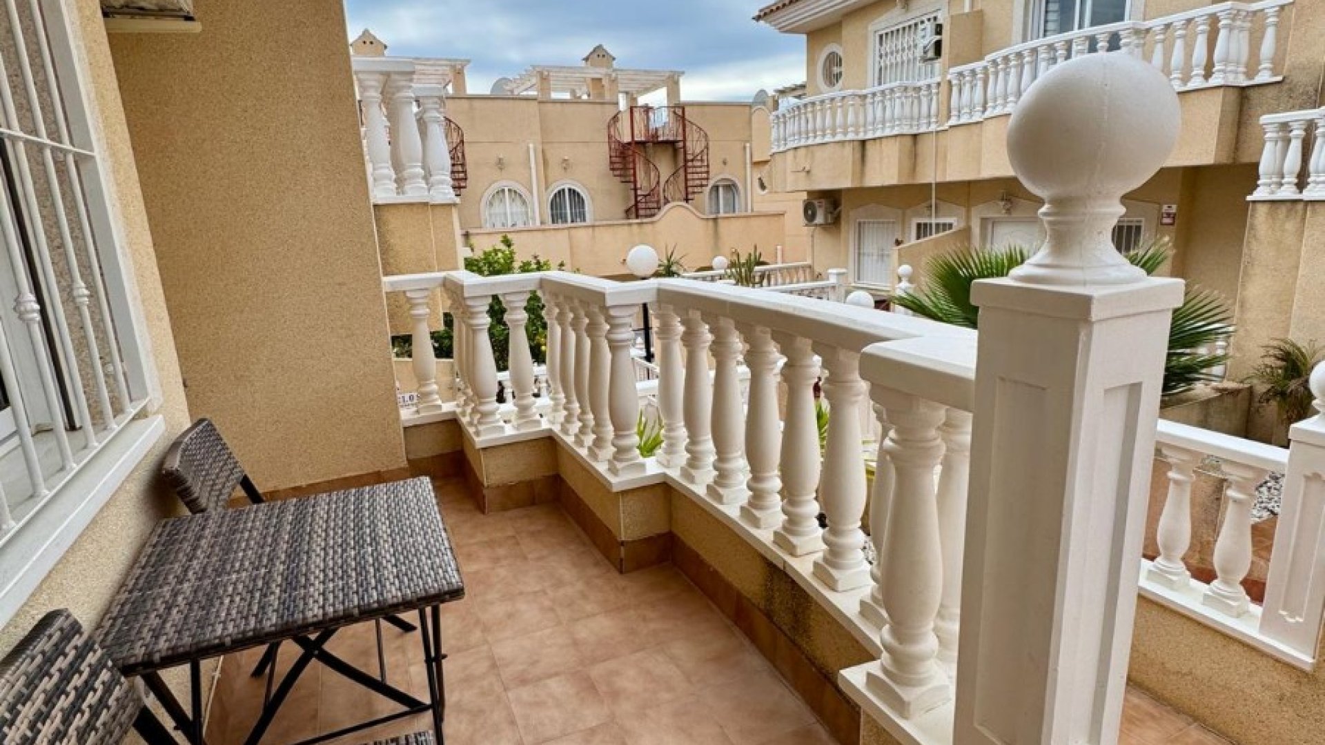 Resale - Townhouse -
Orihuela Costa - Villamartín