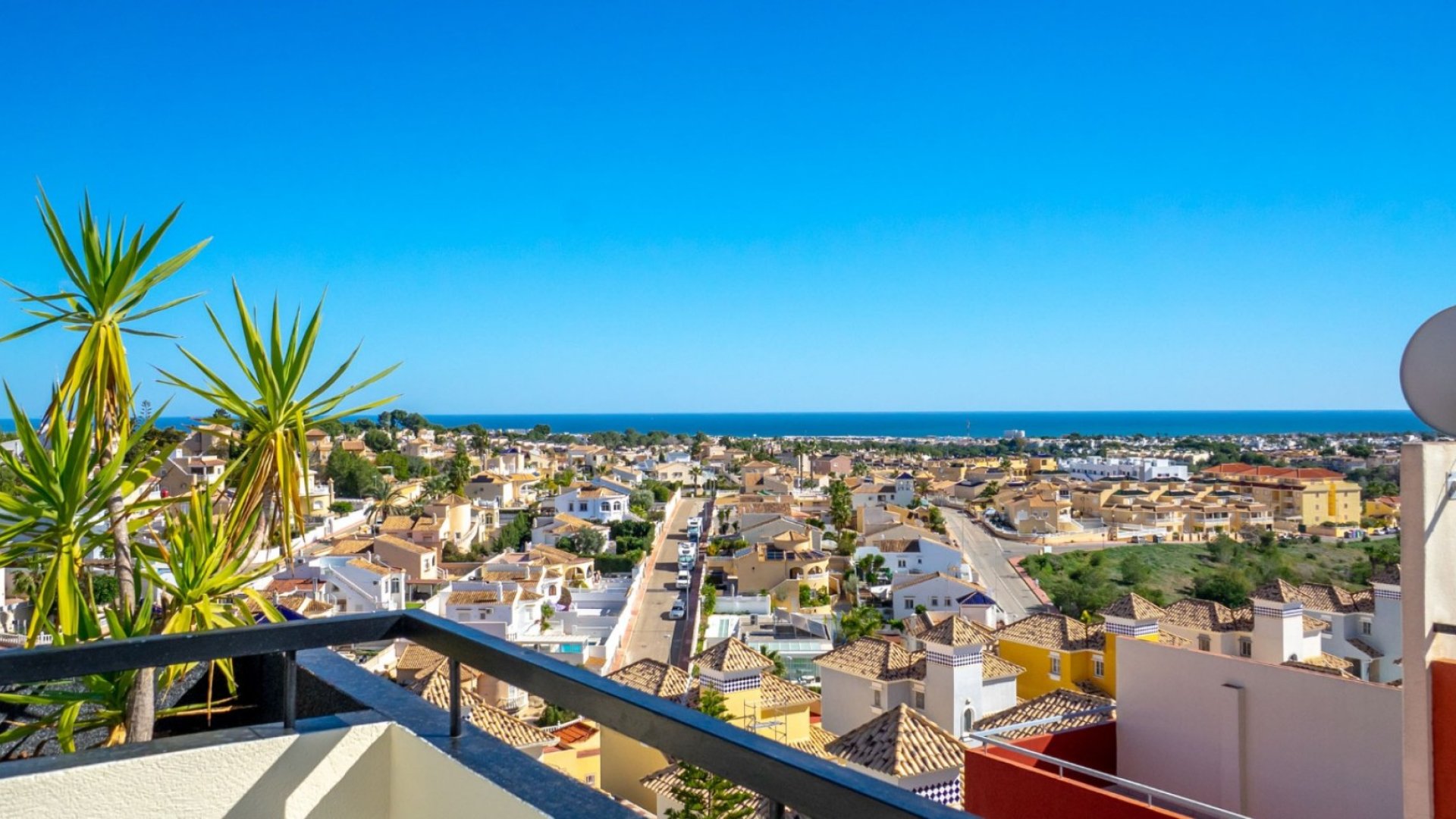 Resale - Townhouse -
Orihuela Costa - Villamartín