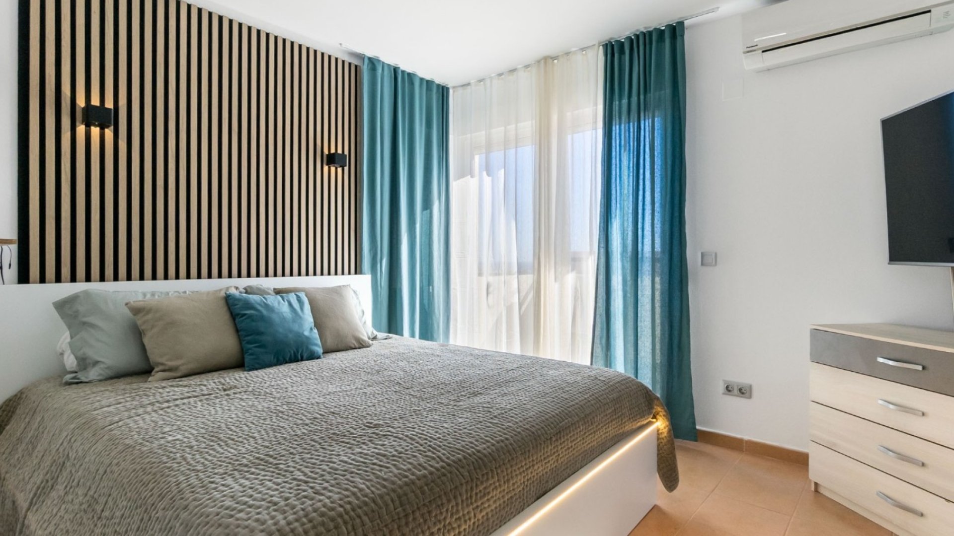 Resale - Townhouse -
Orihuela Costa - Villamartín