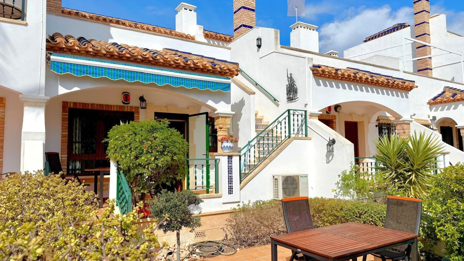 Resale - Townhouse -
Orihuela Costa - Villamartín
