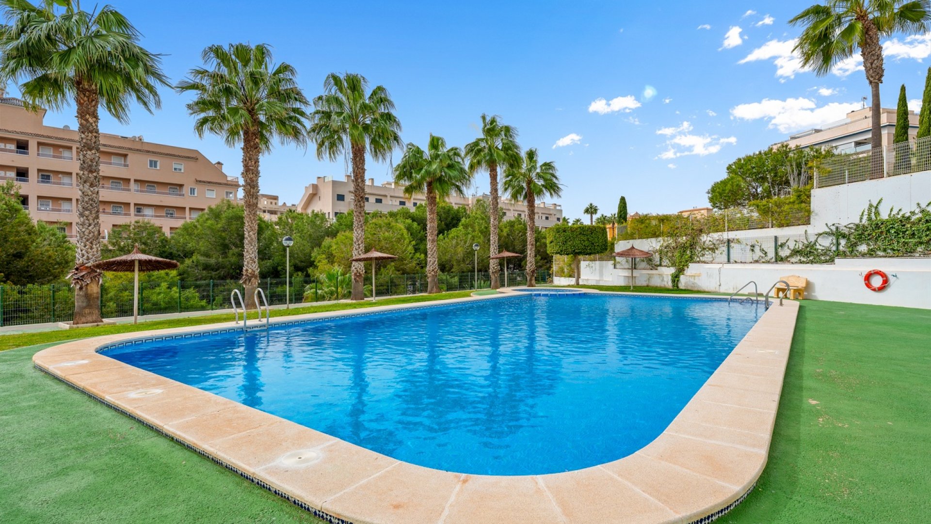 Resale - Townhouse -
Orihuela Costa - Villamartín