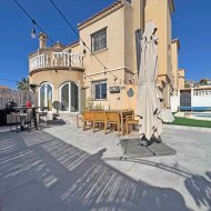 Resale - Townhouse -
Orihuela Costa - Villamartín