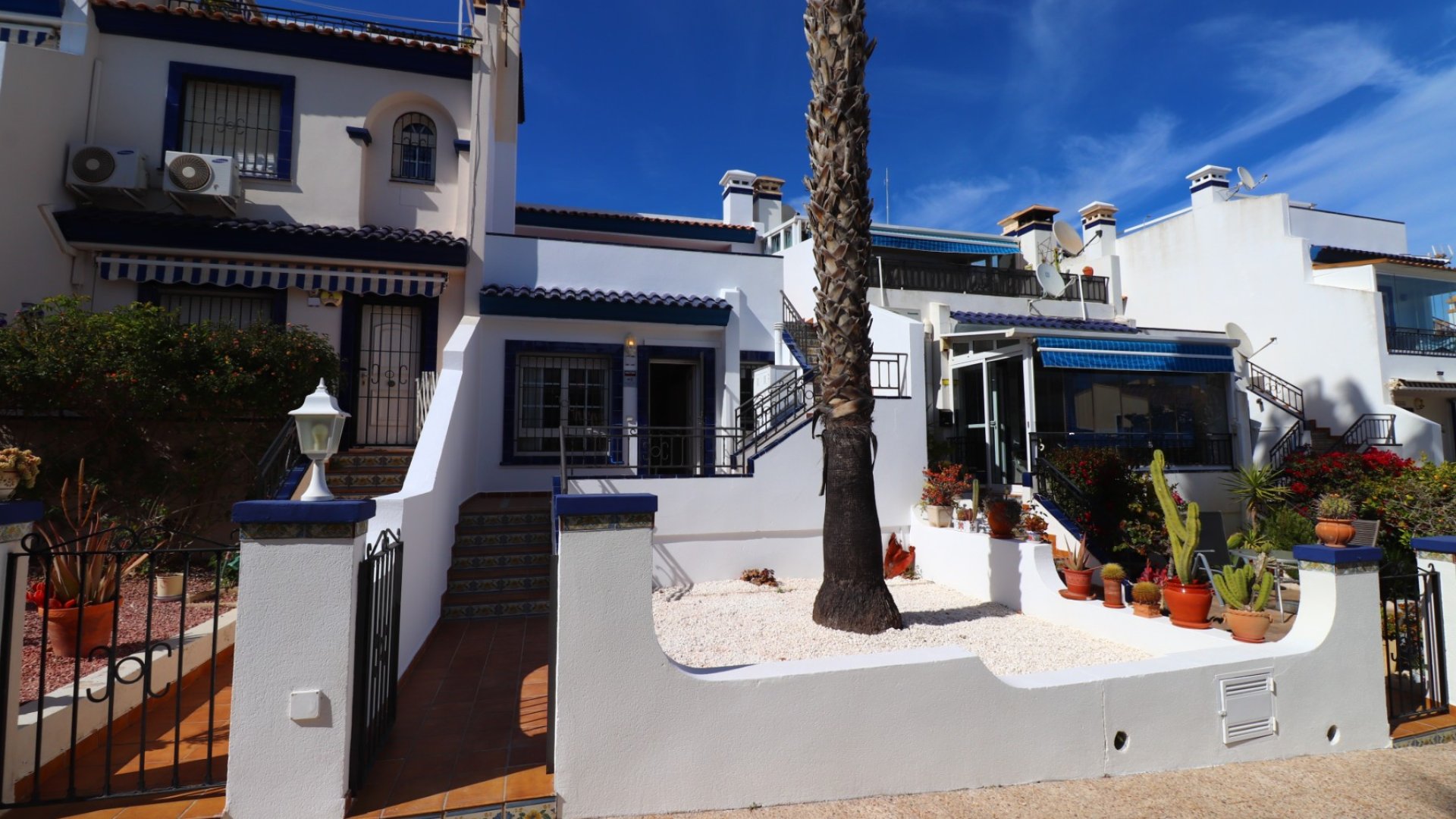 Resale - Townhouse -
Orihuela Costa - Villamartín