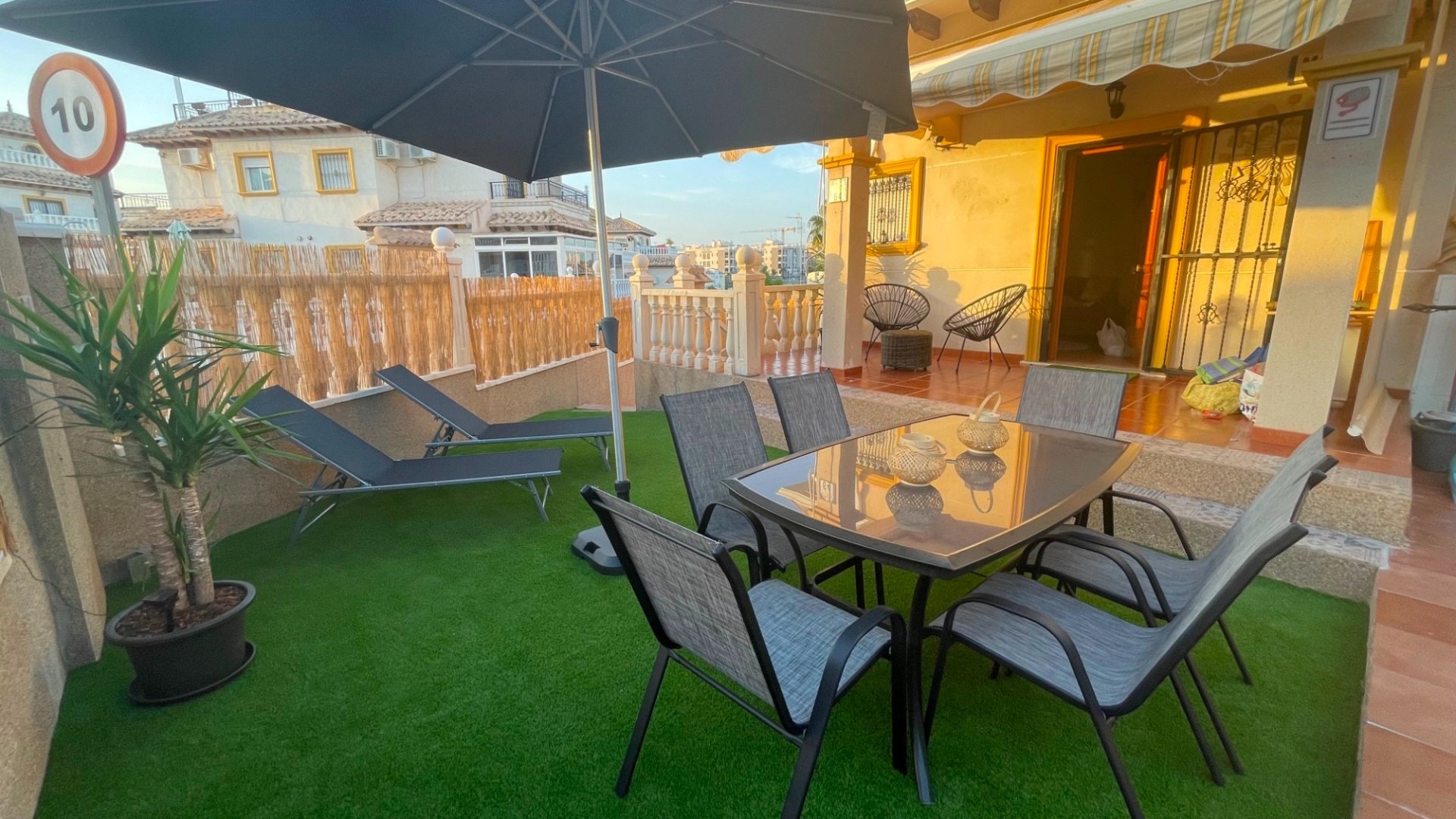 Resale - Townhouse -
Orihuela Costa - Villamartín